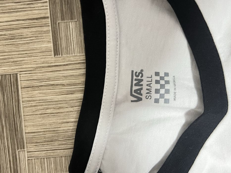 Оригінальний лонгслів / реглан Vans (Розмір S)