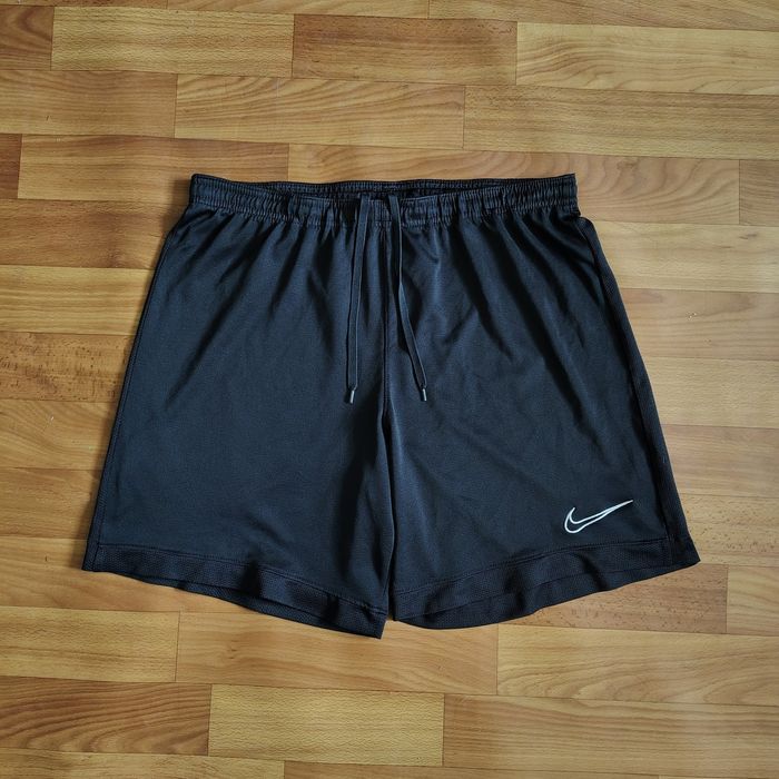 Спортивні шорти Nike Dri-Fit чорний колір