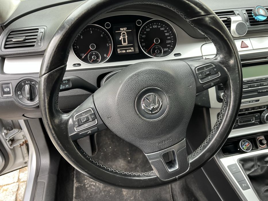 Passat B6 1.6 130 vc  2010