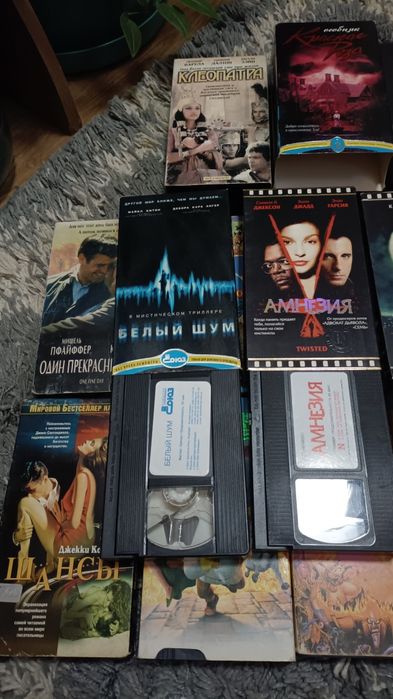 Видеокассеты с фильмами и мультфильмами відеокасети vhs