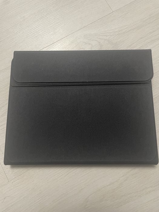 Чохол з клавіатурою на ipad 11