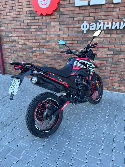 Мотоцикл Loncin LX200