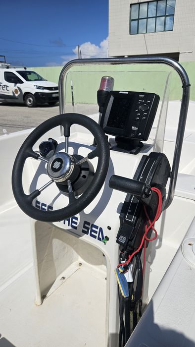 Lancha Quicksilver 440