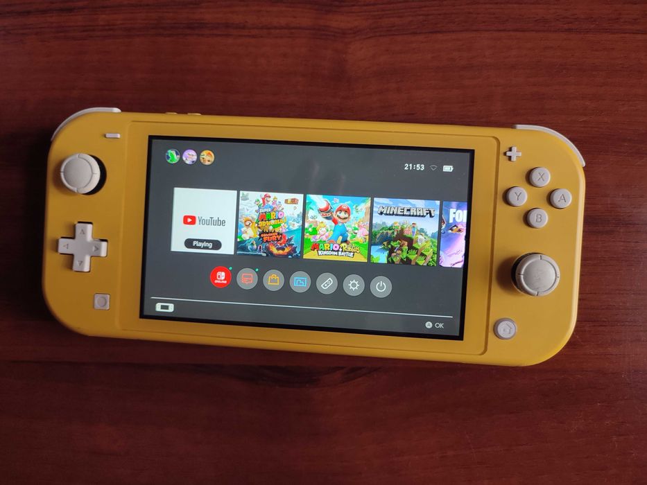 Nintendo Switch Lite + gry