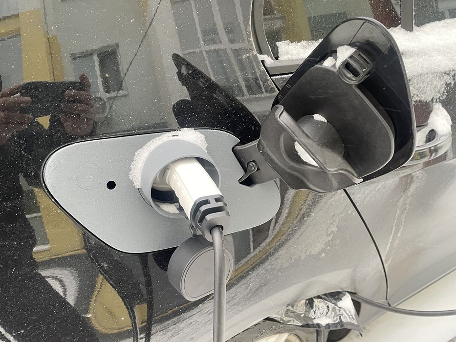 Захист зарядки лючка e-golf. Від снігу і дощу