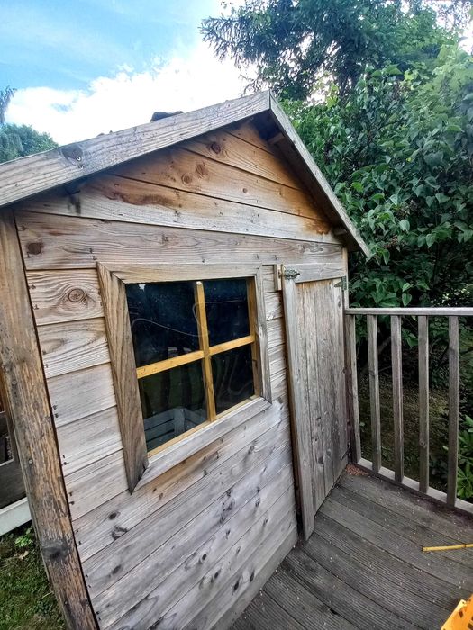 Domek drewniany dziecięcy