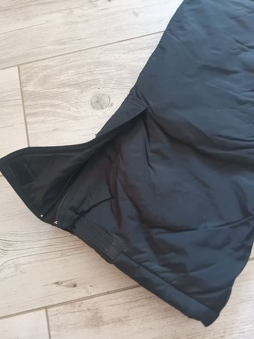 Czarne ortalionowe spodnie narciarskie unisex