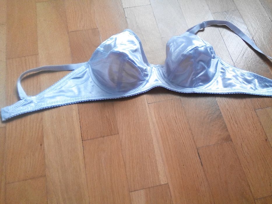 новий ліфчик малого розміру