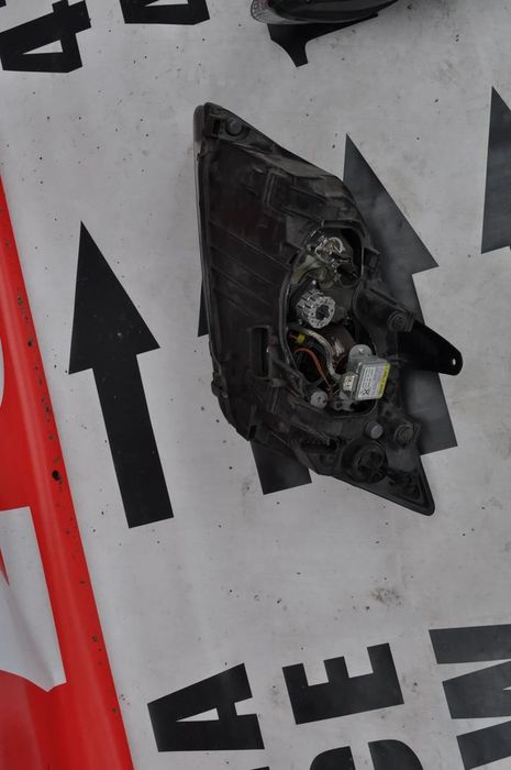 ford focus mk2 lampa prawa xenon wysyłka