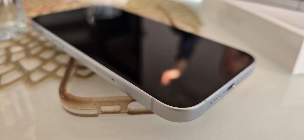 iPhone 15 Plus w idealnym stanie