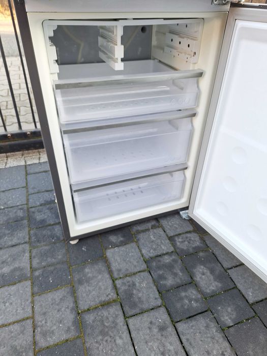 Lodówka Samsung 192 cm No Frost A++ srebrna