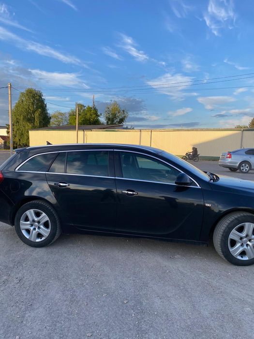 Опель Інсігнія..