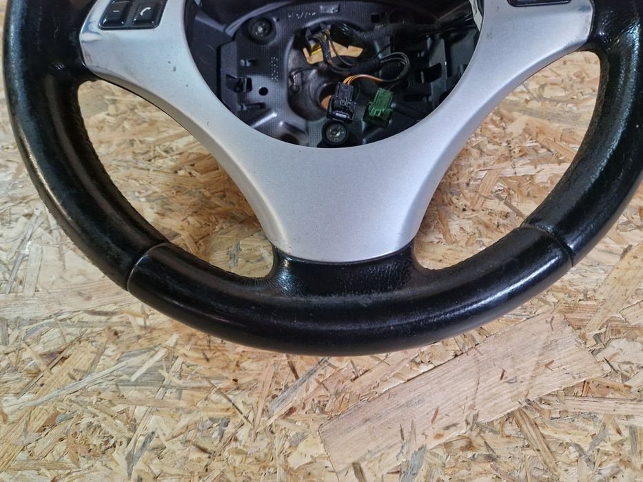 Kierownica skórzana BMW e87 e82 e90 e91 e92 multifunkcja