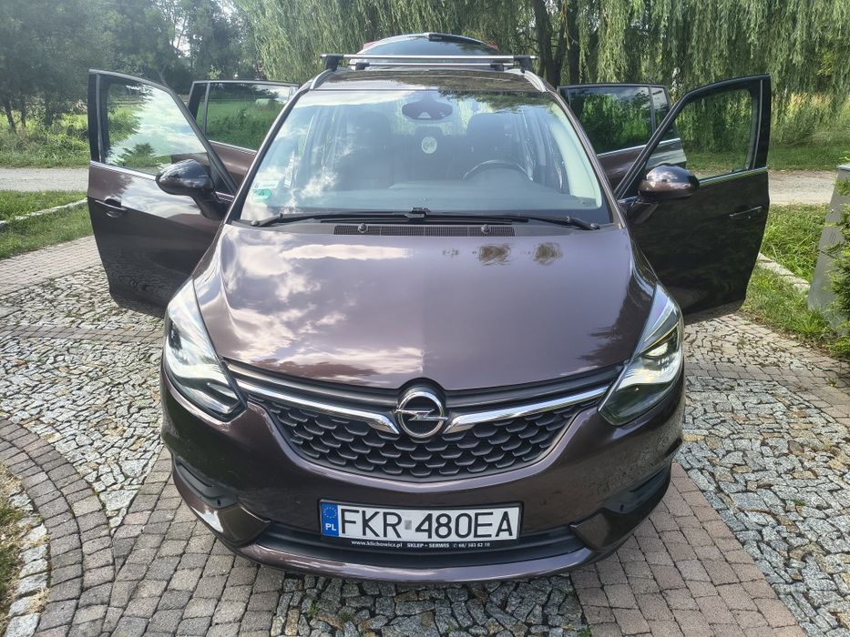 Opel Zafira  Tourer 2.0  2017r  170KM