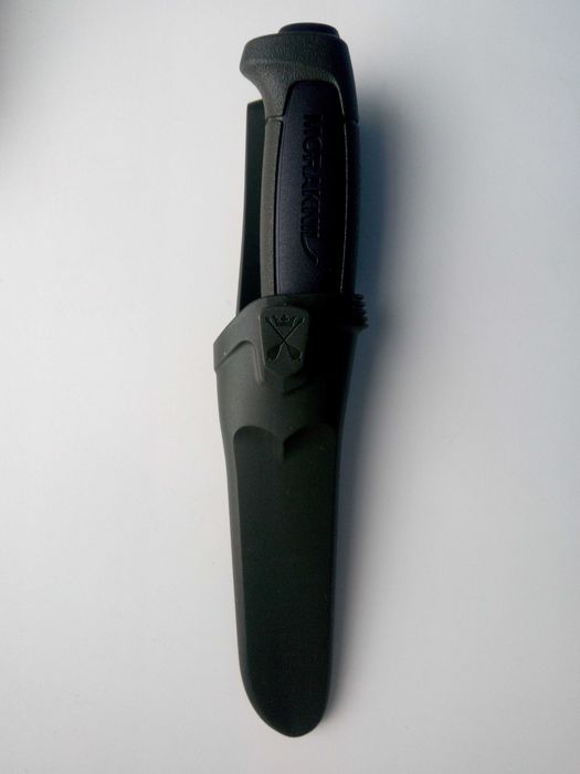 ніж для рибалок,мисливців,туристів Morakniv Basic 546 Limited Edition Black/Military Green