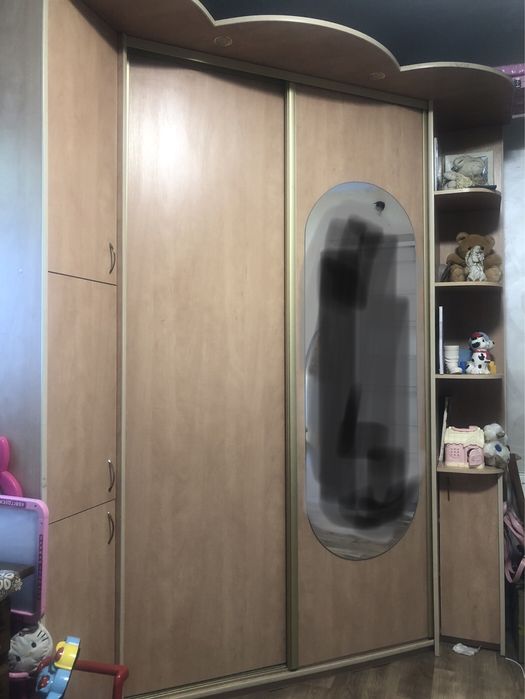 Шафа кутова, дуже велика