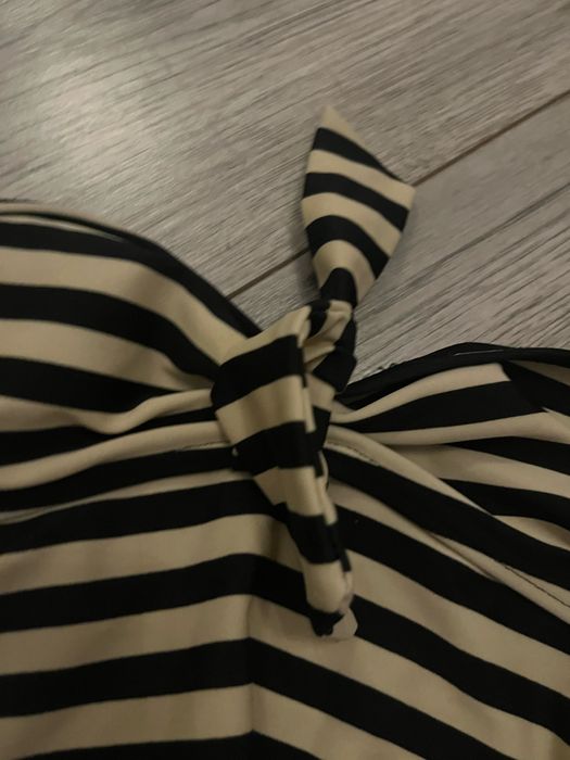 strój kąpielowy w paski