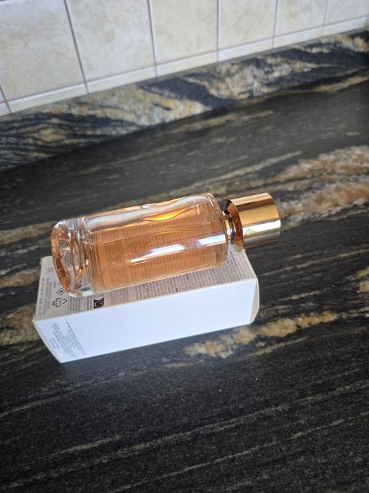 Lancome  absolue le  perfum