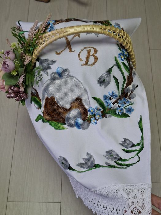 Великодні рушники.Вишиті бісером