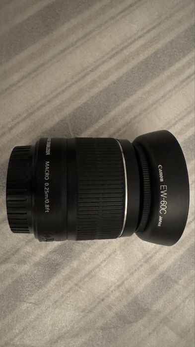 Objectiva Canon  EF-S18-55 IS