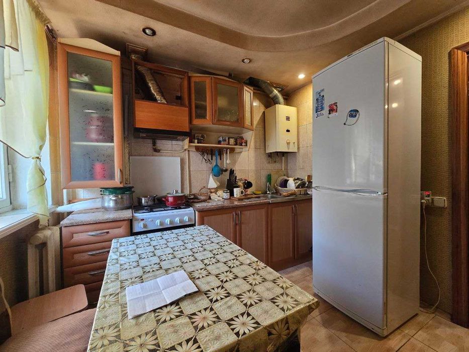 Продам 3к біля Конкорду