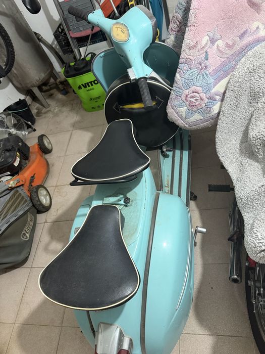 Vendo ou troco vespa 125 sprint