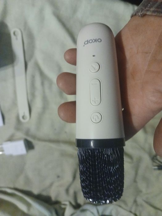 coluna bluetooth com funcionalidade de karaoke. Perfeita