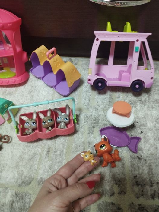 Лпс, фігурки, будиночки, lps, гірка