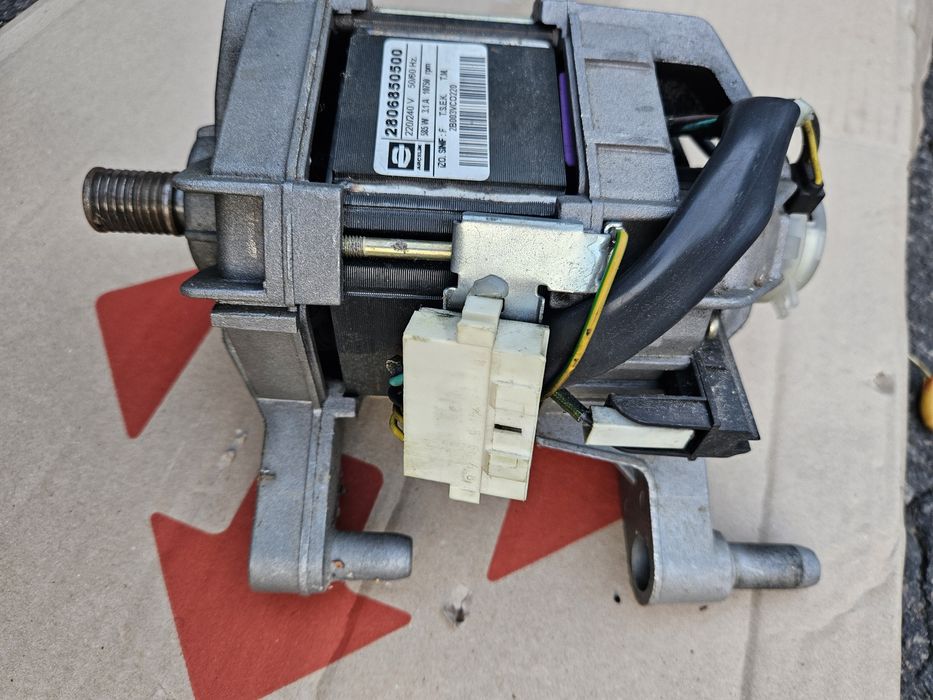 Двигатель для стиральной машинки beko 2806850500