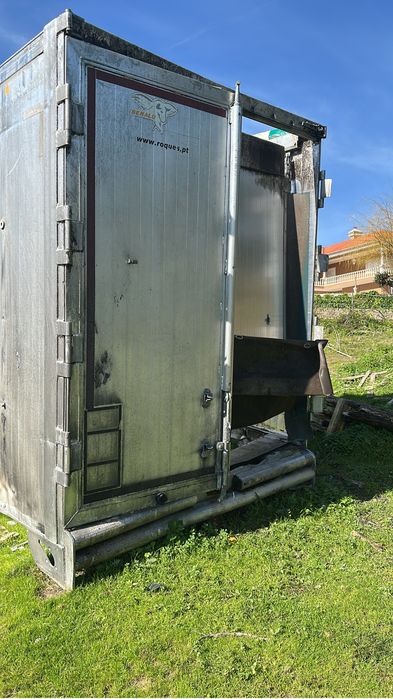 Piso movel benalu  acidentado