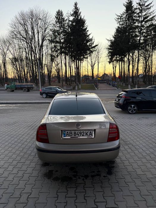 Skoda Superb 2004