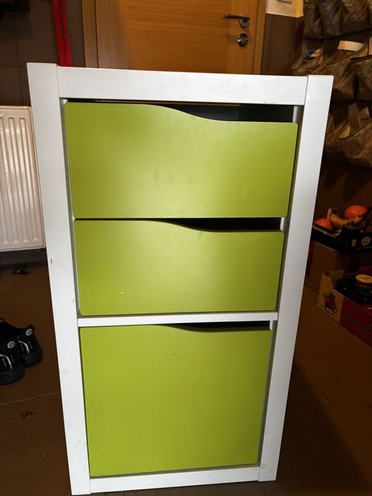Szafka stojąca Ikea z zielonymi frontami