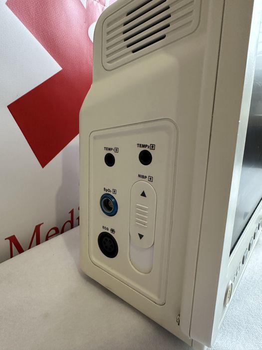 Монітор пацієнта  БІОМЕД BM800A  2015 року