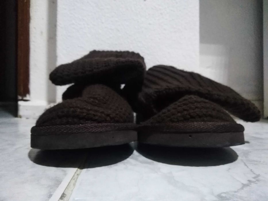 Botas de Malha e Pele Nº41