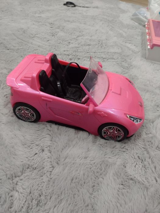 Kabriolet auto Barbie