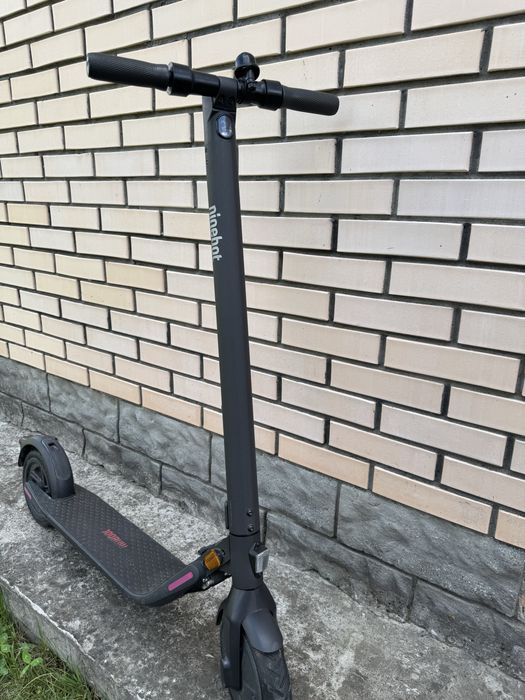 Електросамокат Ninebot KickScooter E22E – стан нового!