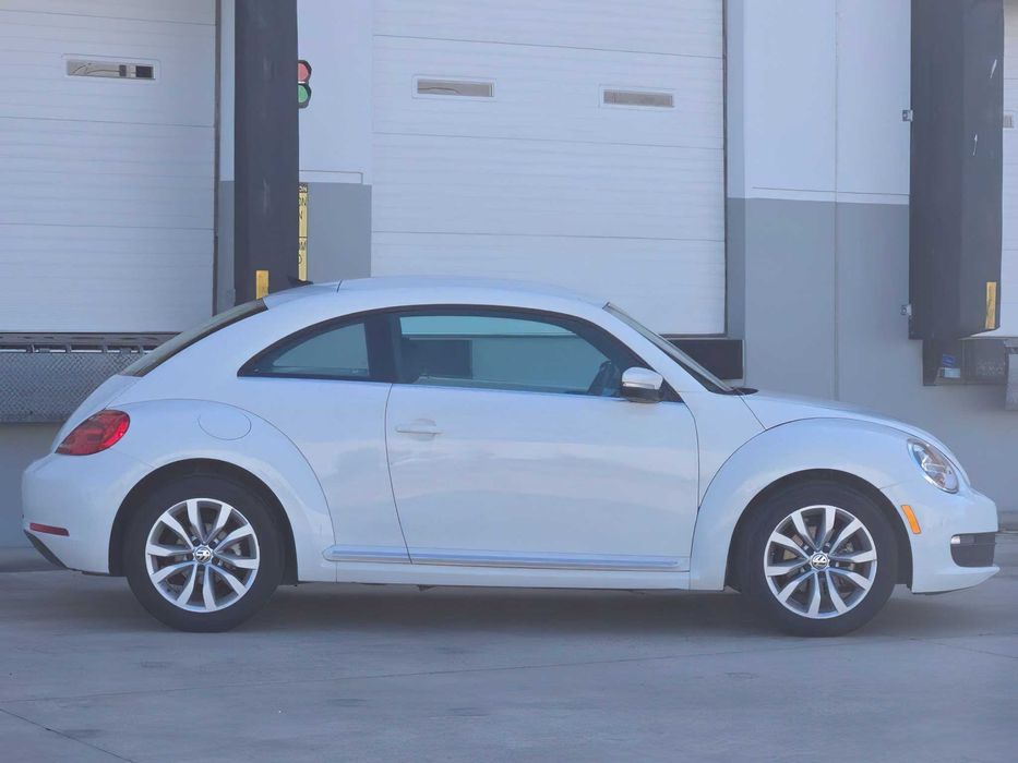 Volkswagen Beetle      2015