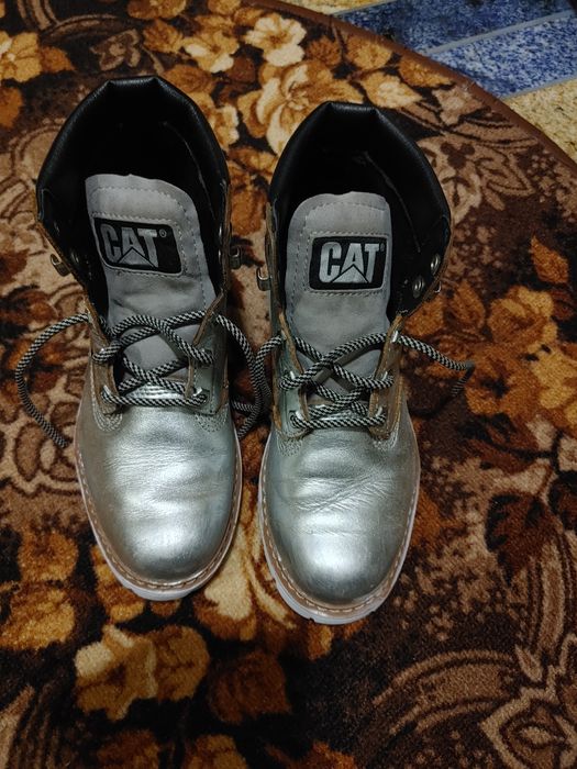 Botki caterpillar CAT damskie srebrne 36