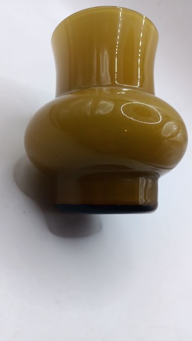 Wazon  artystyczny  ze  szkła  kolor  miodowy - musztardowy