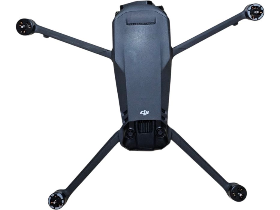 dji mavic 3pro  (чистый аккаунт, небольшой налет, без ошибок)