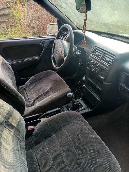 OPEL VECTRA 1990 VIN W0L000087L5231171 фото оголошення 8 з 16