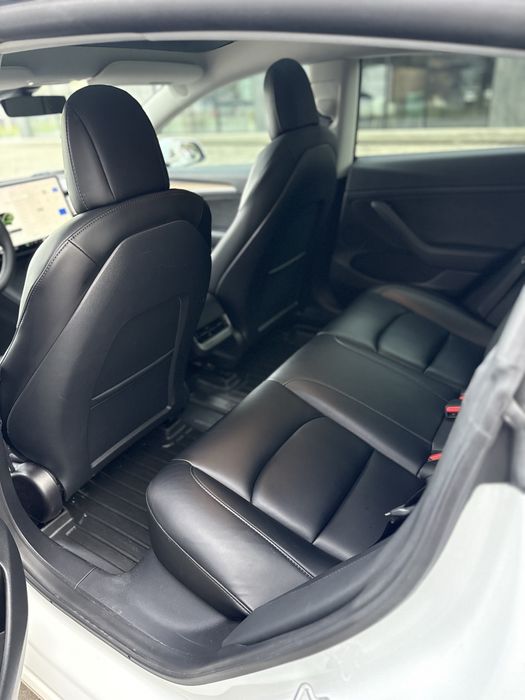 Tesla Model 3 рестайлінг 2021