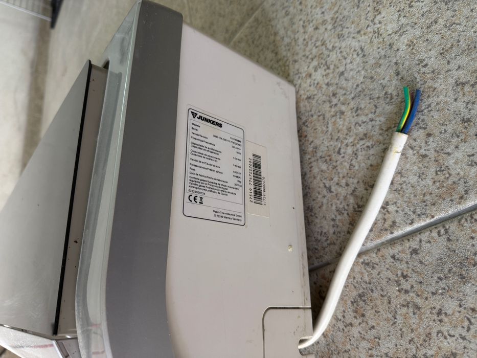 Ar condicionado, vendo unidade exterior e interior JUNKERS 5,3KW