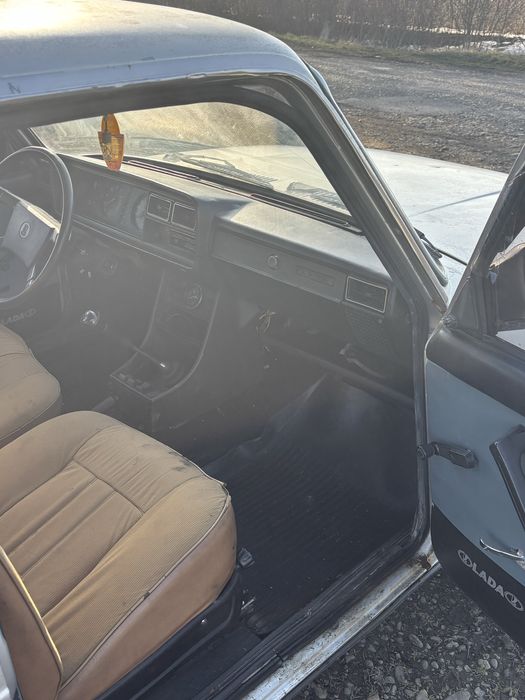 Продаи Ваз жигуль ладу 2107