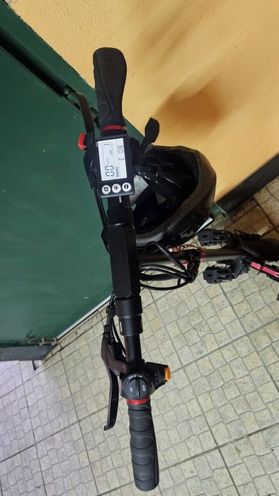 Trotinete impecável