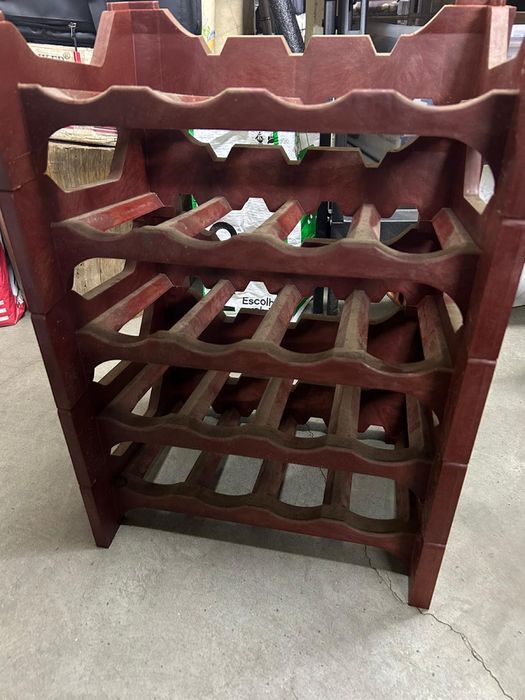 Garrafeira de montar