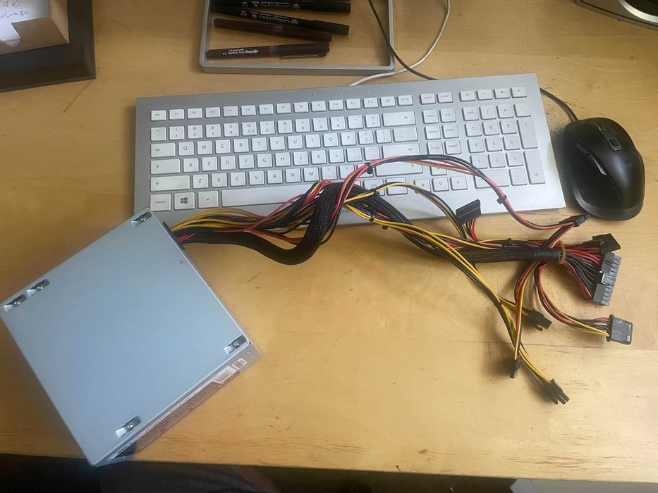 Zasilacz MODECOM 600W LOGIC CONCEPT LC-600-ATX cichy wentylator PFC SATA CE