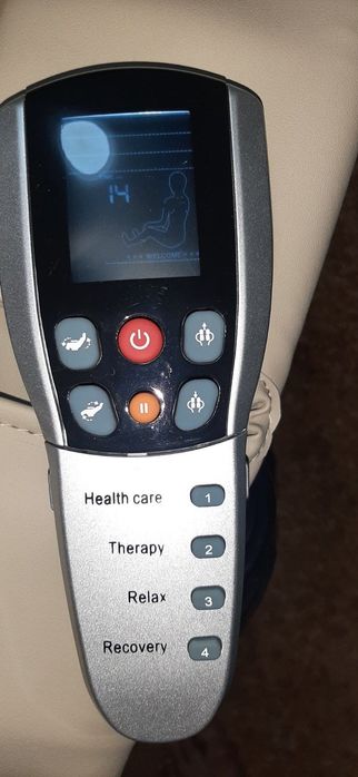 Кресло масажер новий