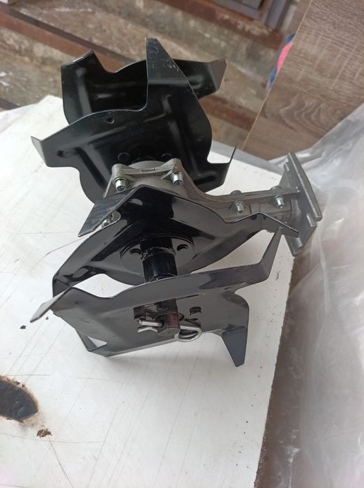 ПРОДАМ насадку - культиватор на мотокосу "кентавр НК-51 9/26