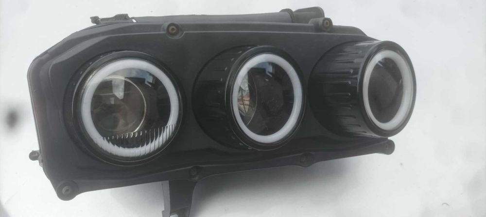 Lampy przednie Alfa Romeo 159/Brera Ringi z kierunkowskazem H7/XENON